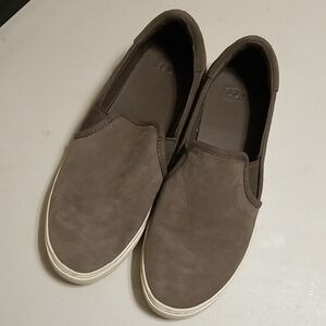 UGG Women's Brown Slip-On Loafers